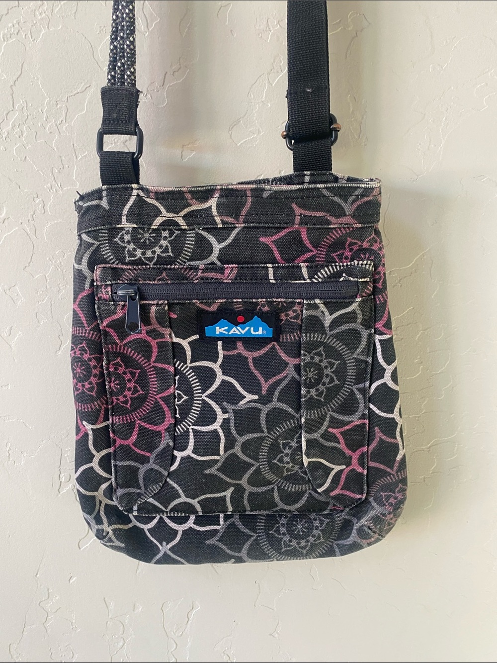 KAVU Black Floral Crossbody Bag with Pink and Gray Pattern